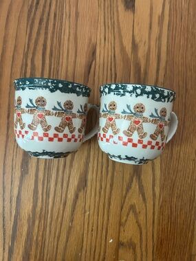 Folk Craf Gingerbread by Tienshan White Green Brown Red Gingerbread Mugs